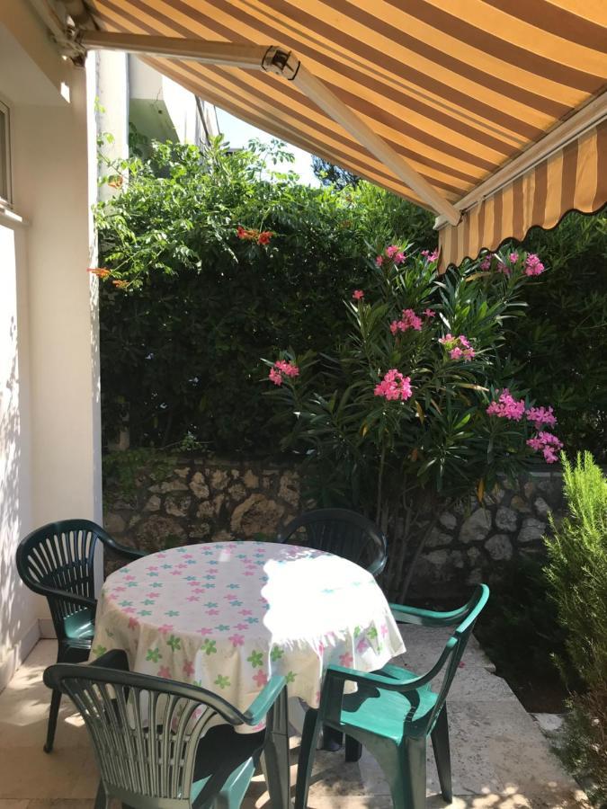 Apartment Sara M Gajac Екстериор снимка