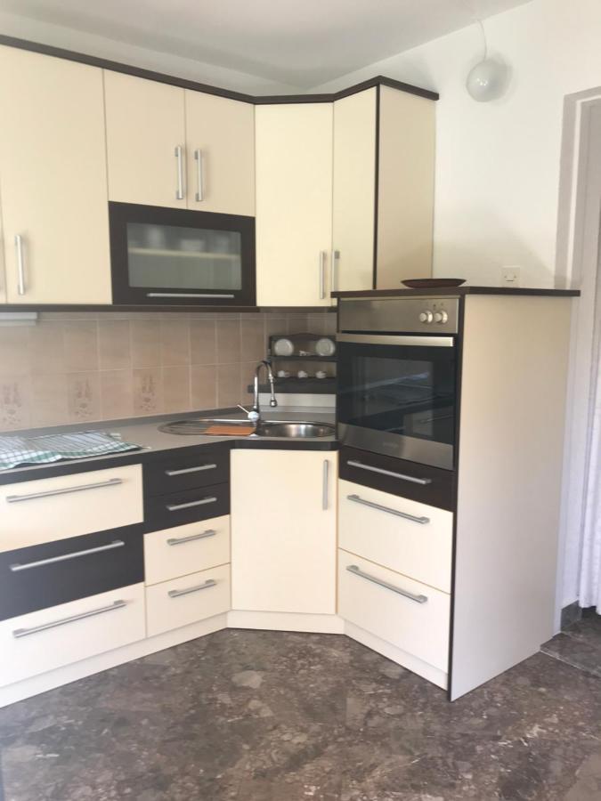 Apartment Sara M Gajac Екстериор снимка